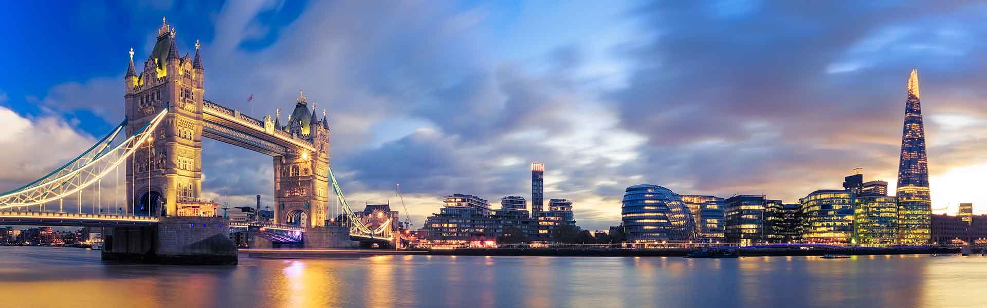 Panoramic view of Tower Bridge