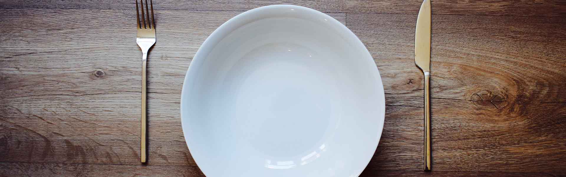 Knife fork and plate
