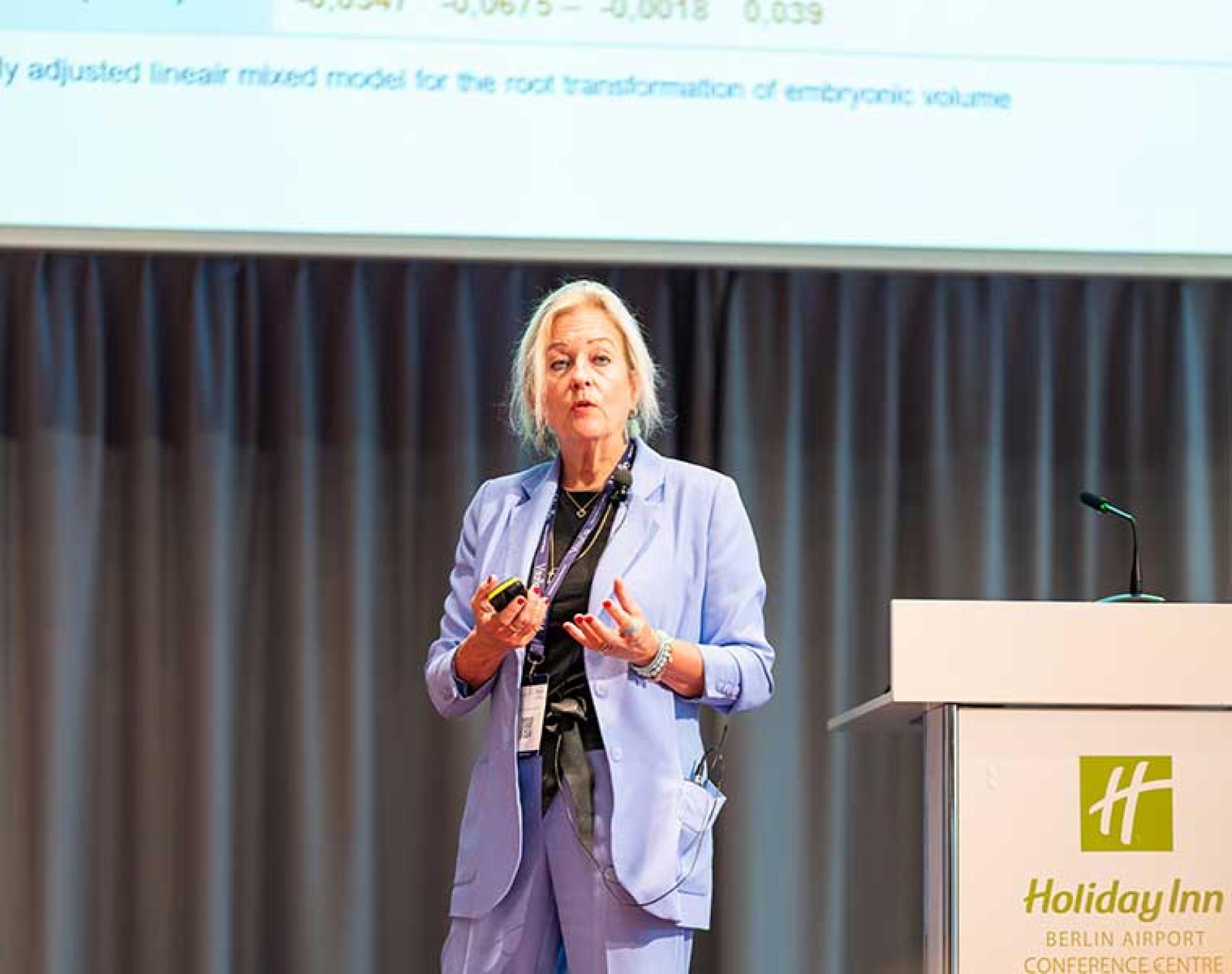 Prof Régine Steegers-Theunissen speaking